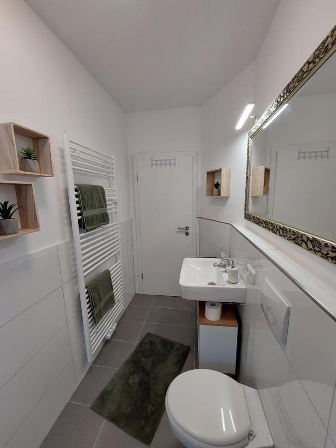 Gemuetliche Familienwohnung In Der Naehe Des Nordparks Und Des Norparkcenters! 빌레펠트 외부 사진